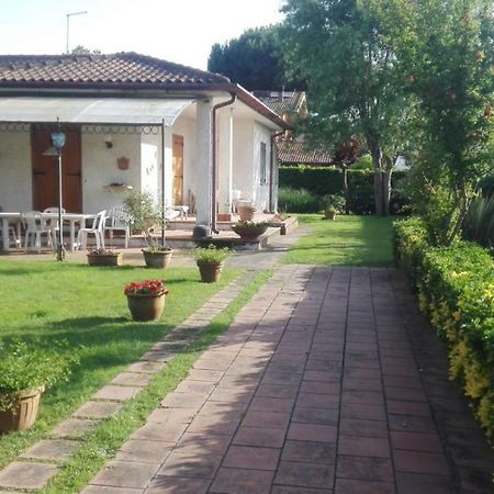 La Casa Di Angelo E Gladys Villa Bella Farnia Buitenkant foto